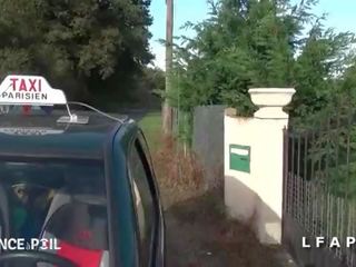 Cette mdtq francaise en të brendëshme se fait ramoner le cul par le taximan