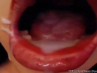 Ηδονικός trans βλαστός ένα τεράστιος απίθανη φορτίο σε αυτήν τα δικά στόμα