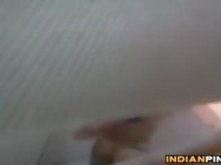 Indiai néni lény watched által egy kukkolás