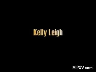 Sanay mas matanda inang kaakit-akit kelly leigh