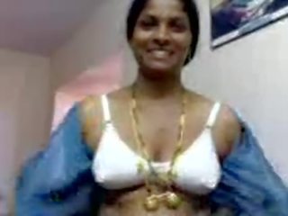 Splendid Indian Telugu Shamala Aunty mov Herself To Cu