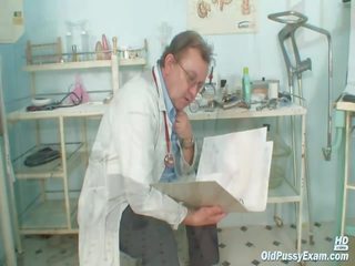 Sofie Gyno Cunny Speculum Examination