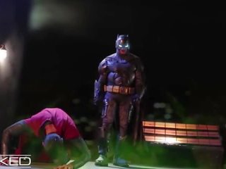 Batman & superman double équipe se demander femme