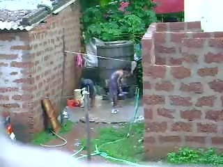 Watch This Two elite Sri Lankan young lady Getting Bath In Outdoor