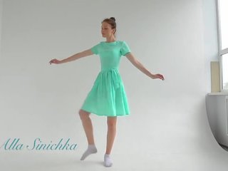 Alla sinichka splendid gimnasta flexible bailarina belleza