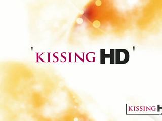 Petting hd eerste vrouwen met reusachtig natuurlijk boezem kus